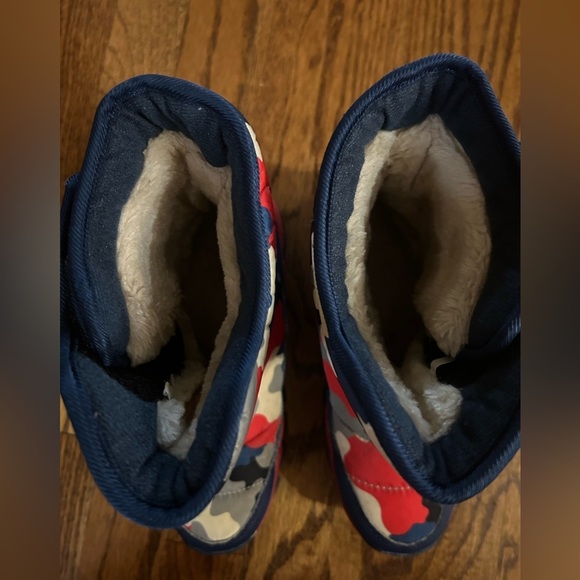 Boys Camo Insulated Winter Snow Boots Size 35 Youth US 3–3.5 - Picture 4 of 8